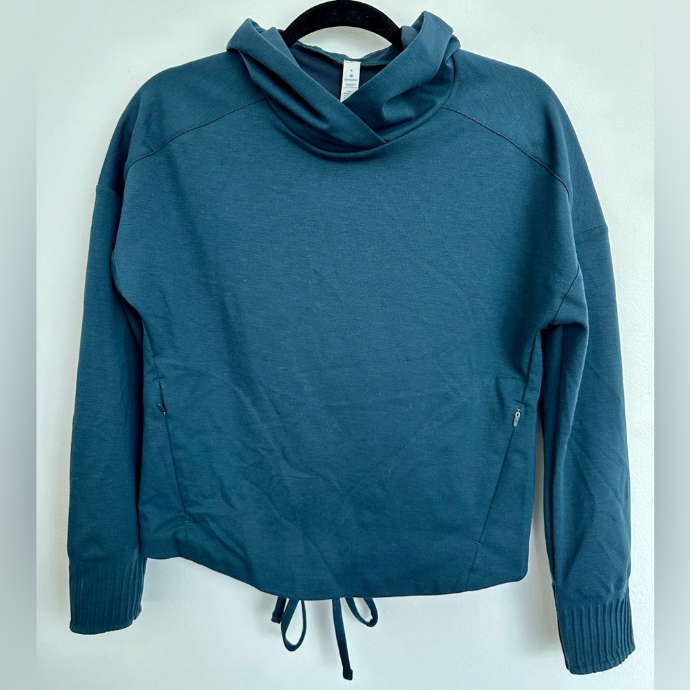 LULULEMON Sweater - Size 4